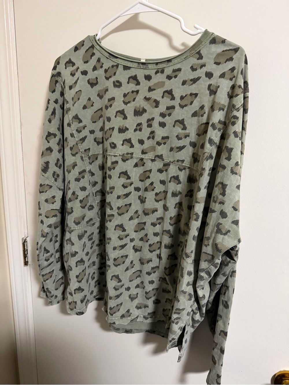 easel Olive Green Leopard Print Long Sleeve Blouse